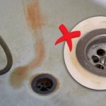 Брзо и без хемикалија: како трајно уклонити мрље од рђе из каде Брзо и без хемикалија: како трајно уклонити мрље од рђе