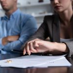 Развод на видику: 2 невидљива знака да се брак распада Развод на видику: 2 невидљива знака да се брак распада